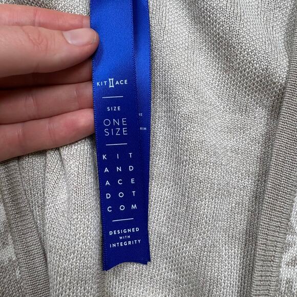 Kit and Ace Silk Cashmere Shawl Poncho Sweater OSFM Color Cream - Picture 4 of 6